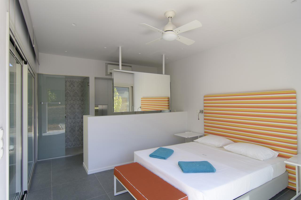 Aparthotel Lavender Cove à Kórfos Extérieur photo