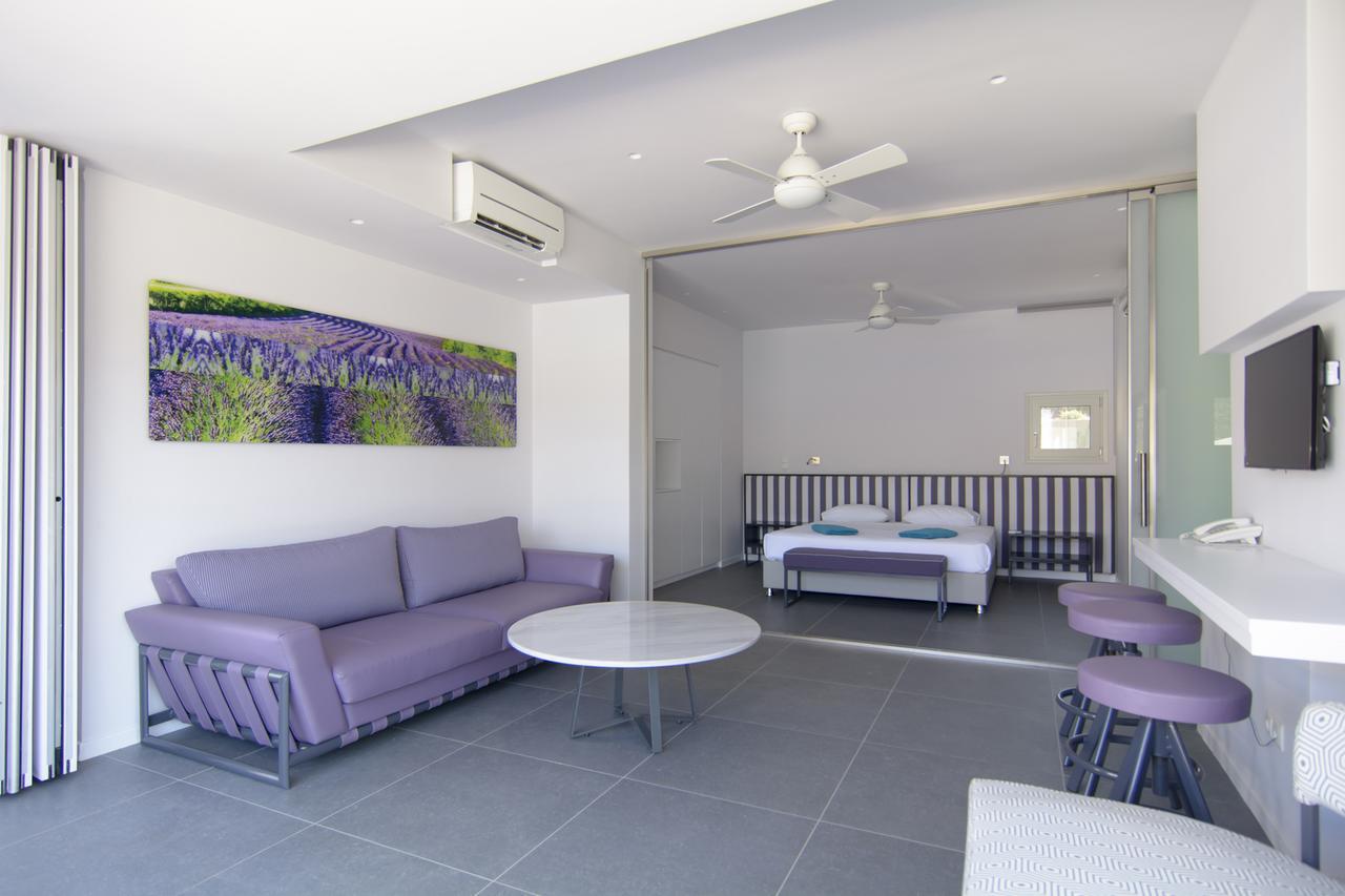 Aparthotel Lavender Cove à Kórfos Extérieur photo